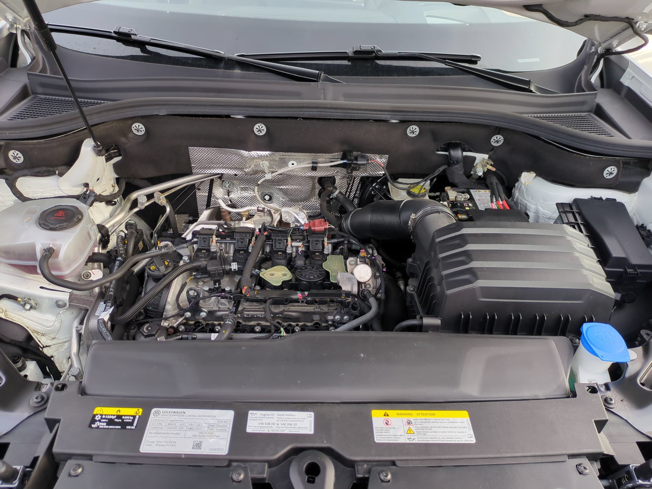 Used 2024 Volkswagen Atlas SEL Premium R-Line AWD/4WD image 42