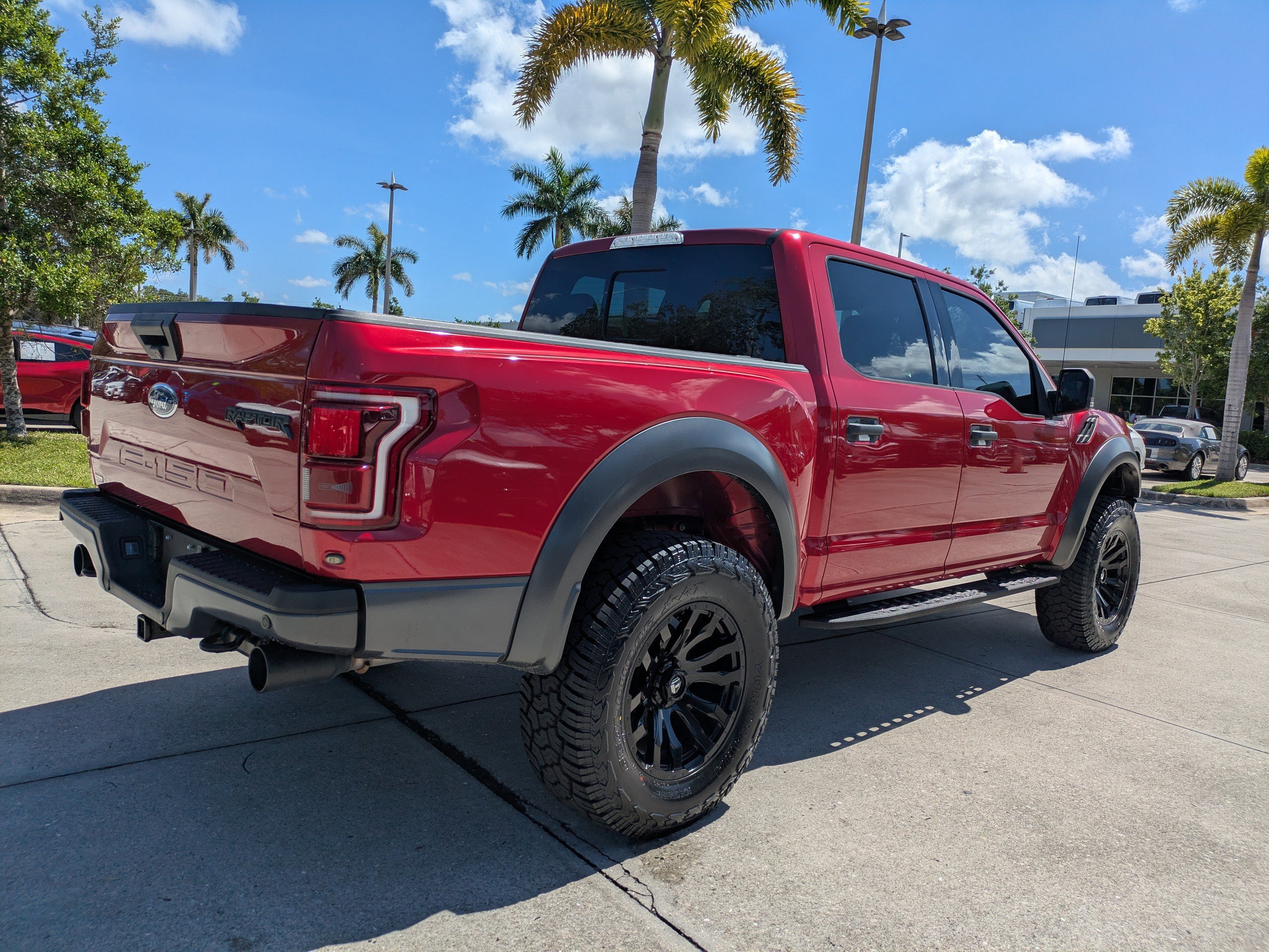 Certified 2020 Ford F150 Raptor w/ Equipment Group 801A Mid AWD/4WD image 4