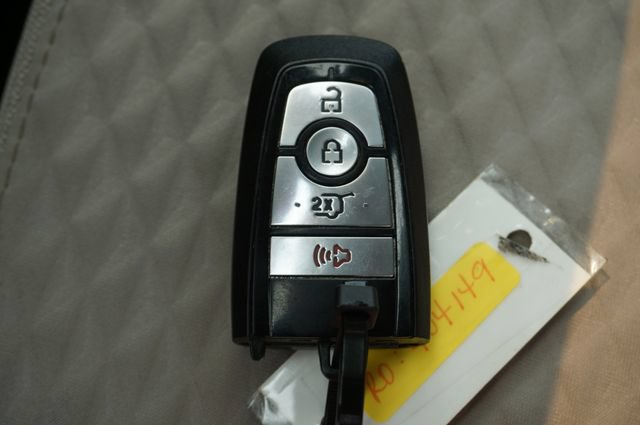 Certified 2021 Ford Escape SE w/ SE Sport Appearance Package FWD image 17