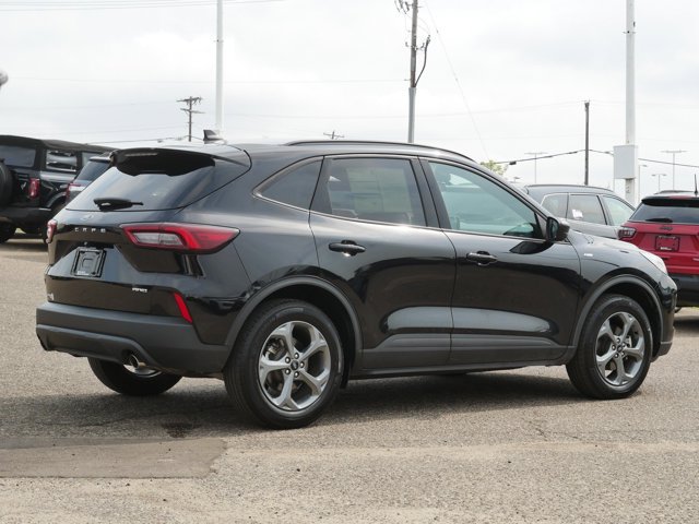 Certified 2026 Ford Escape ST-Line AWD/4WD image 3