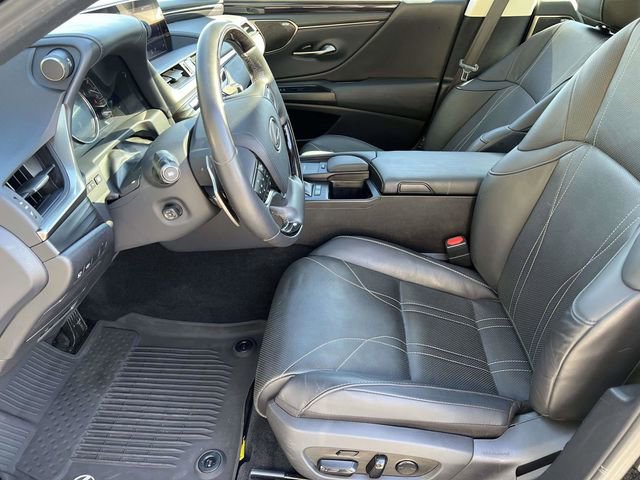 Used 2020 Lexus ES 300h Ultra Luxury image 18