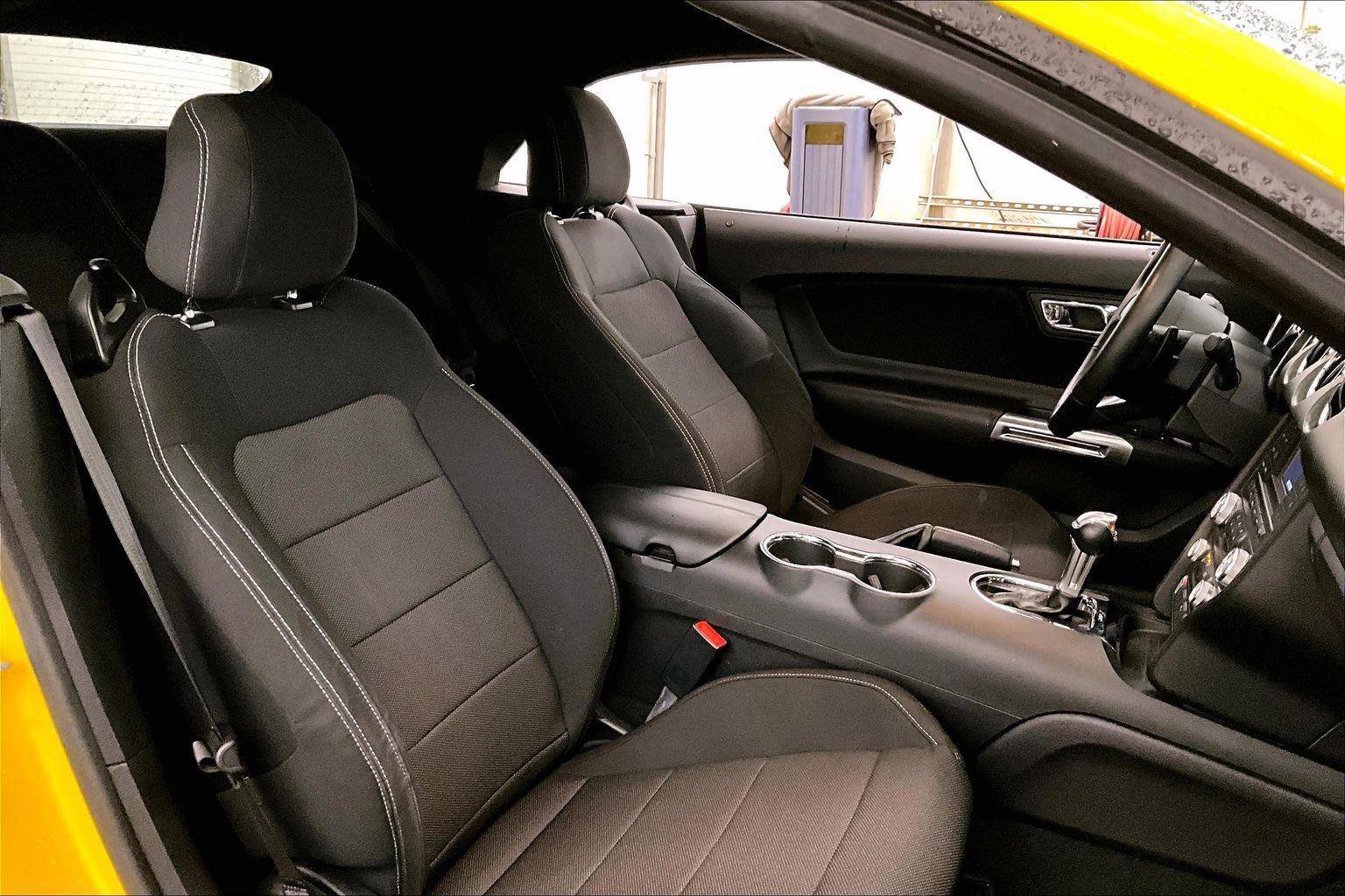 Certified 2017 Ford Mustang Convertible w/ Equipment Group 051A image 9