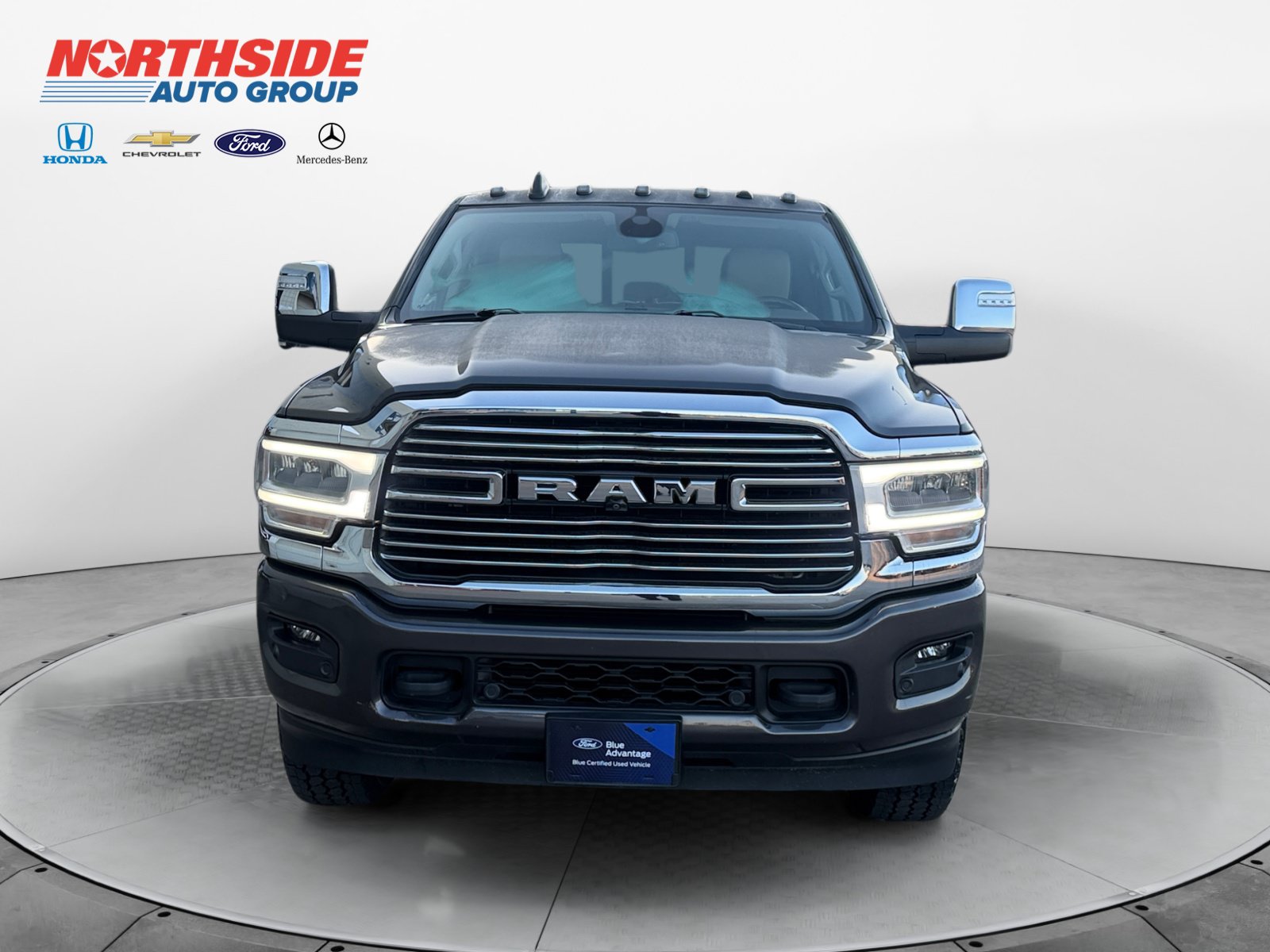 Used 2023 RAM 2500 Laramie AWD/4WD image 2