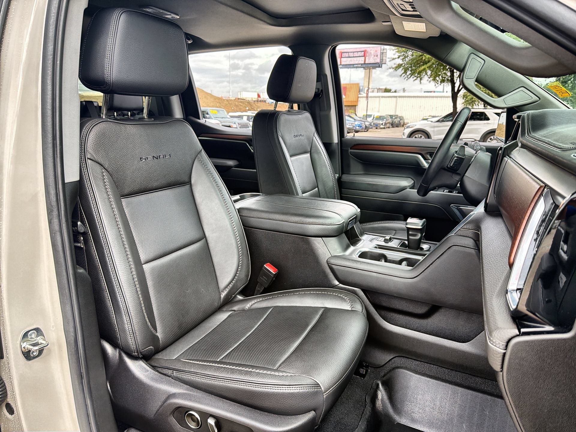 Used 2026 GMC Sierra 1500 Denali AWD/4WD image 25