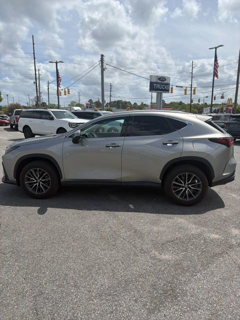 Used 2022 Lexus NX 250 FWD image 7