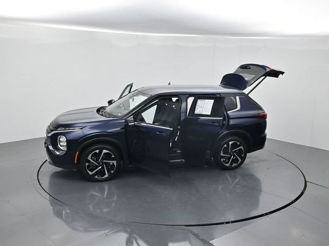 Used 2023 Mitsubishi Outlander SE FWD image 52