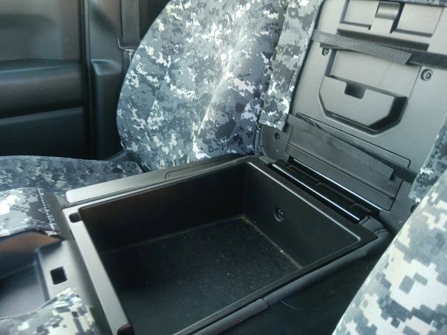 Used 2022 Chevrolet Silverado 1500 Custom w/ LPO, Dark Essentials Package image 38