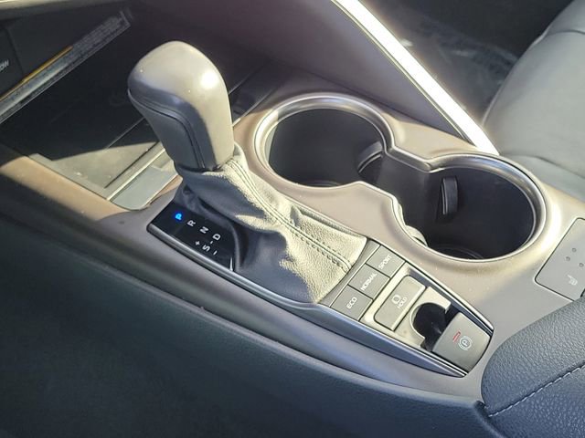 Used 2021 Toyota Camry XSE FWD image 13