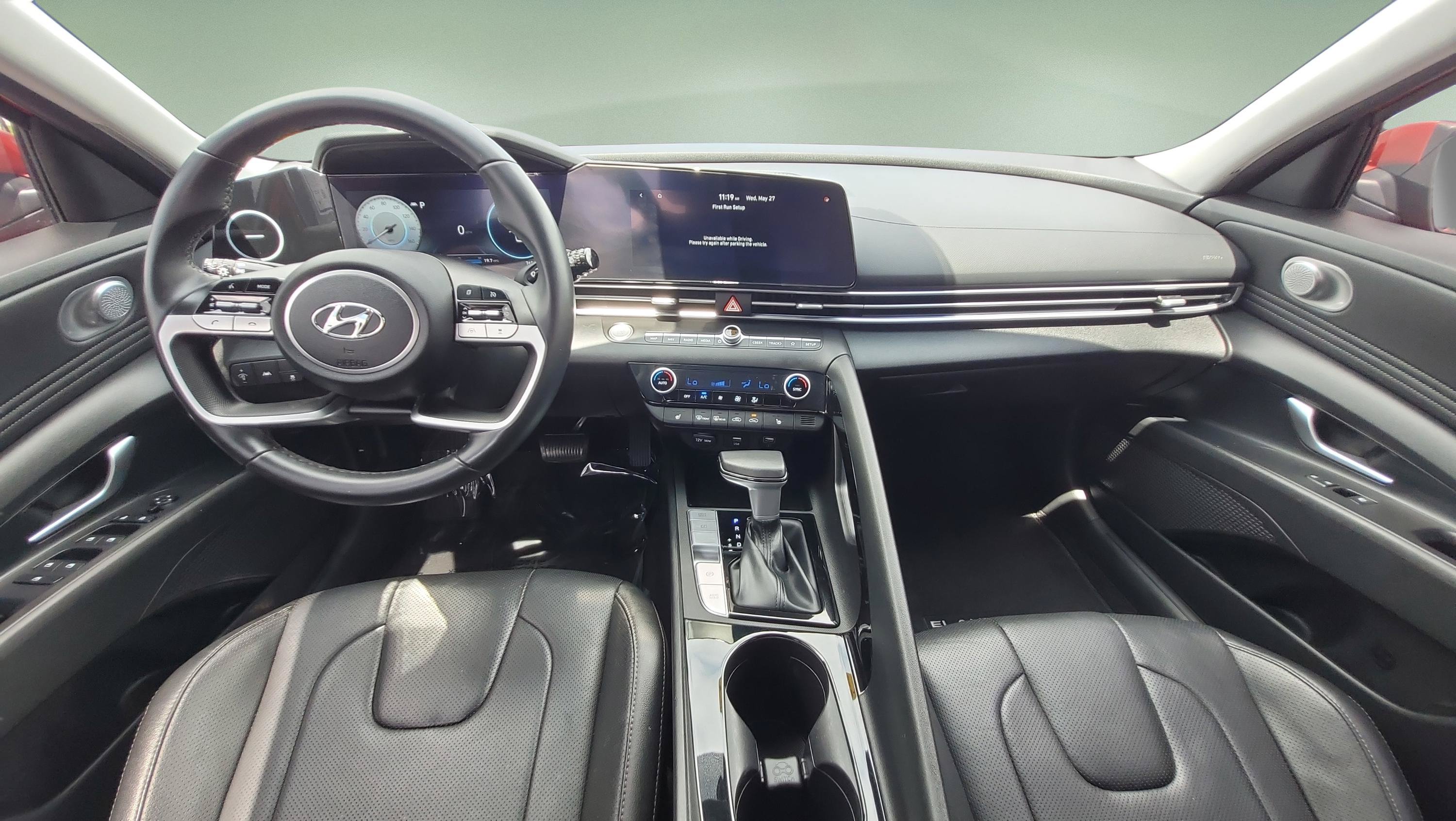 Used 2022 Hyundai Elantra Limited w/ Cargo Package FWD image 15