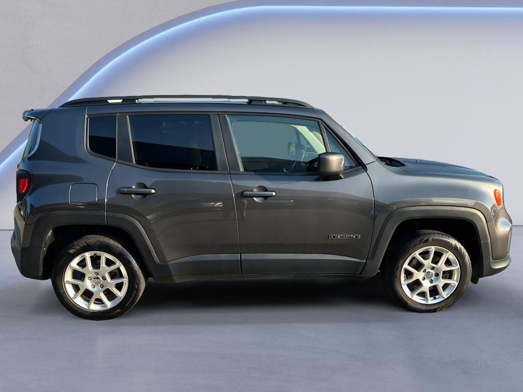 Used 2020 Jeep Renegade Latitude w/ Cold Weather Group AWD/4WD image 9
