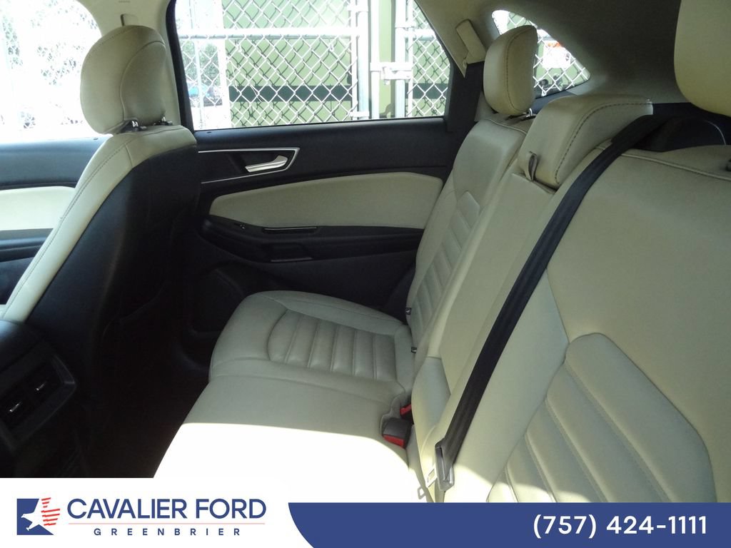 Certified 2017 Ford Edge SEL w/ Equipment Group 201A FWD image 8