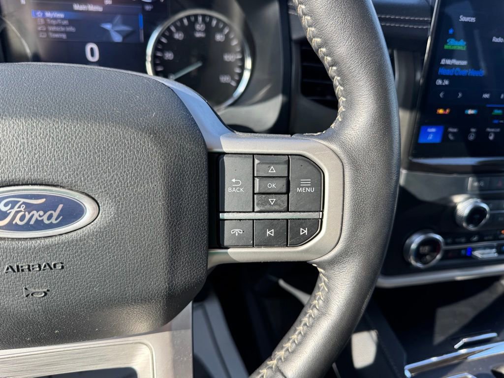 Certified 2024 Ford Expedition XLT image 17