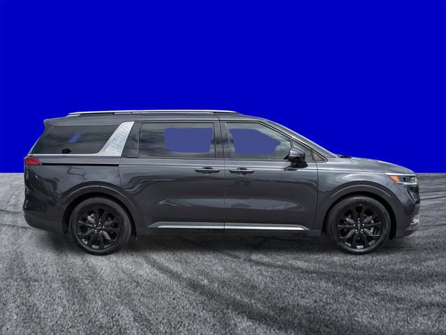 Used 2023 Kia Carnival SX FWD image 3