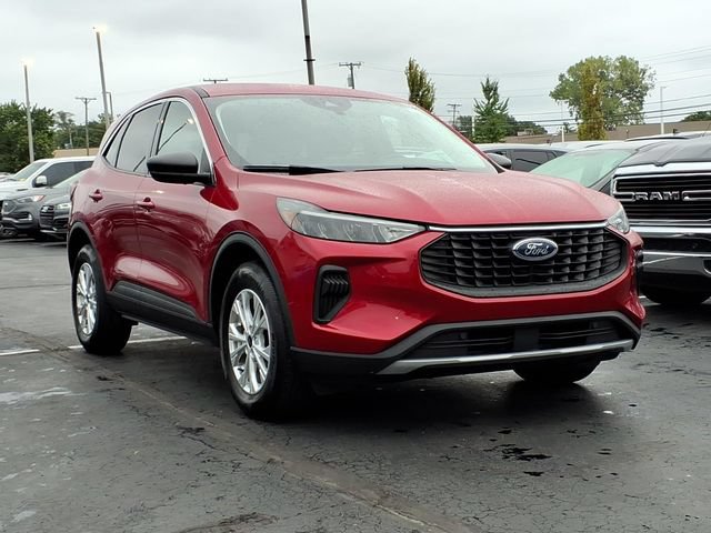 Certified 2023 Ford Escape Active AWD/4WD image 3