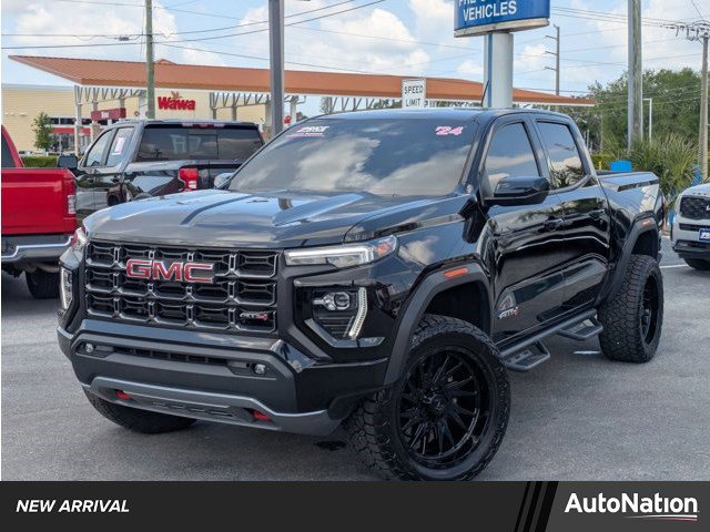 Used 2024 GMC Canyon AT4 w/ AT4 Premium Package image 7