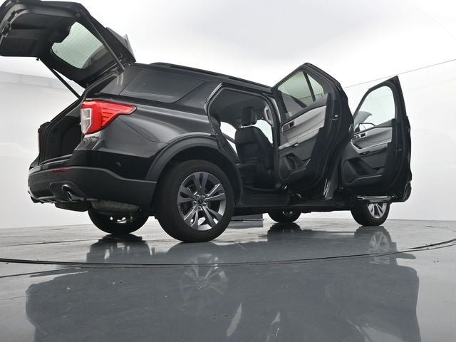 Certified 2024 Ford Explorer XLT w/ Equipment Group 202A AWD/4WD image 46