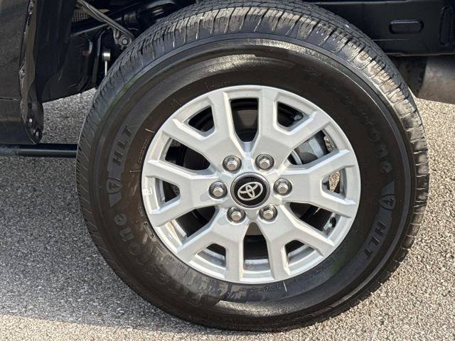Used 2026 Toyota Tacoma SR5 AWD/4WD image 8