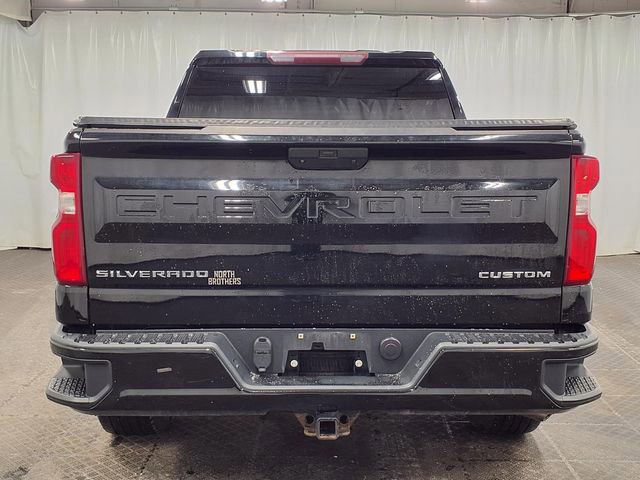 Used 2019 Chevrolet Silverado 1500 Custom w/ Custom Value Package image 3