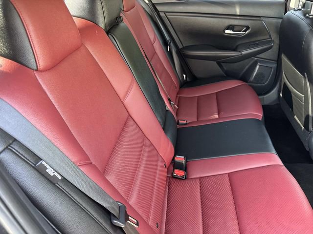 Used 2025 Nissan Sentra SR FWD image 32