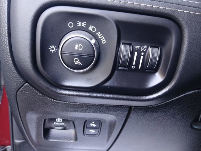Used 2022 RAM 1500 Limited AWD/4WD image 14