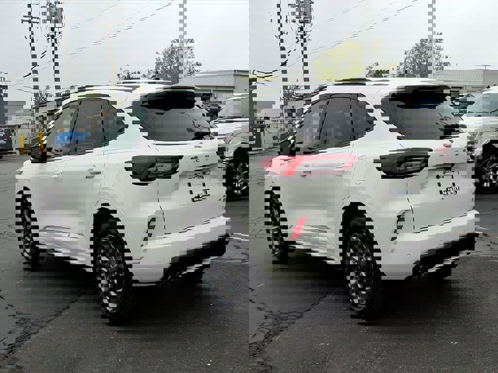 Certified 2024 Ford Escape ST-Line w/ Tech Pack #1 video 2