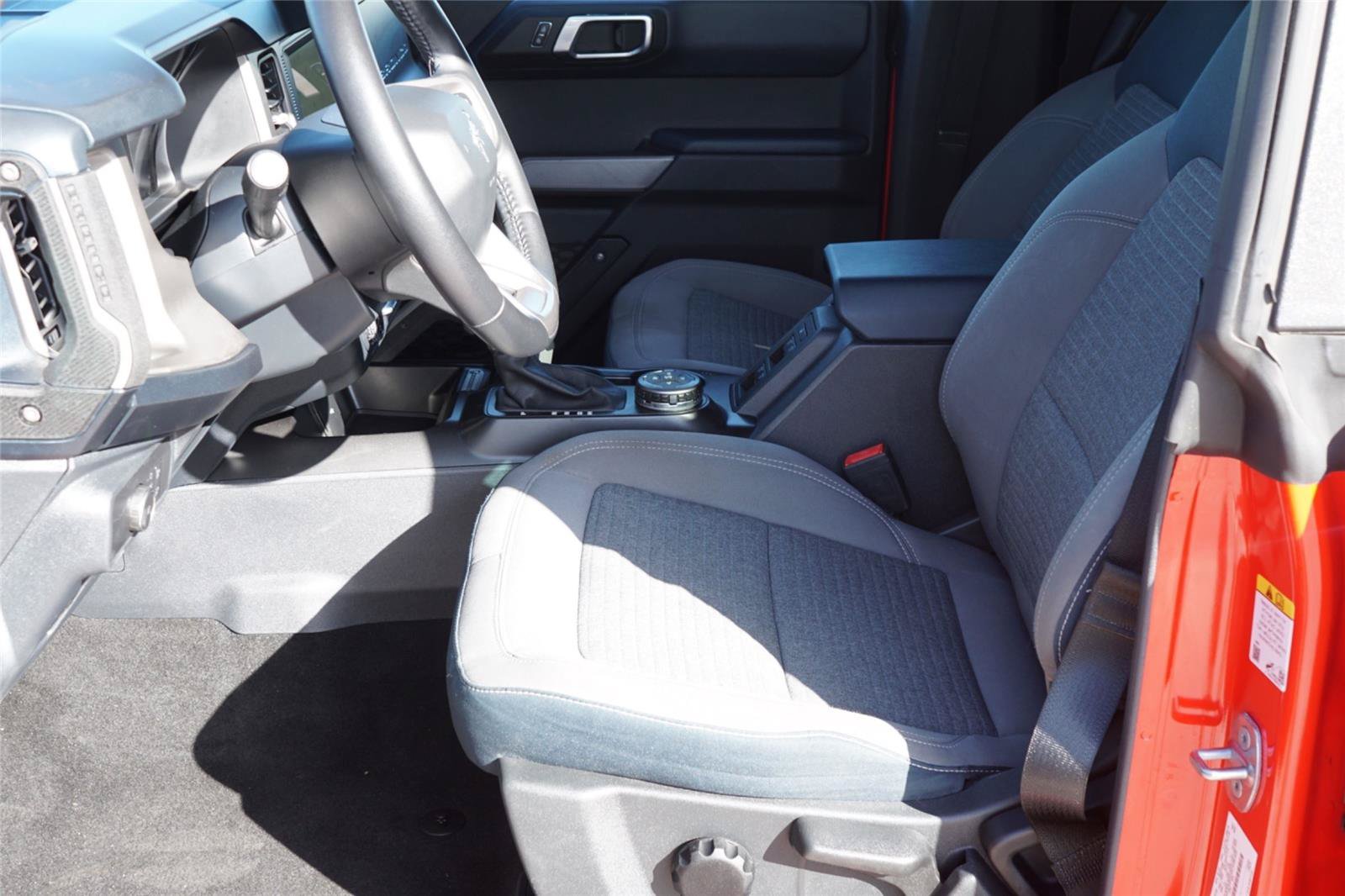 Certified 2022 Ford Bronco Outer Banks AWD/4WD image 10