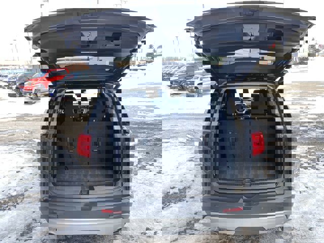 Used 2019 GMC Acadia SLE w/ Driver Alert Package I image 18