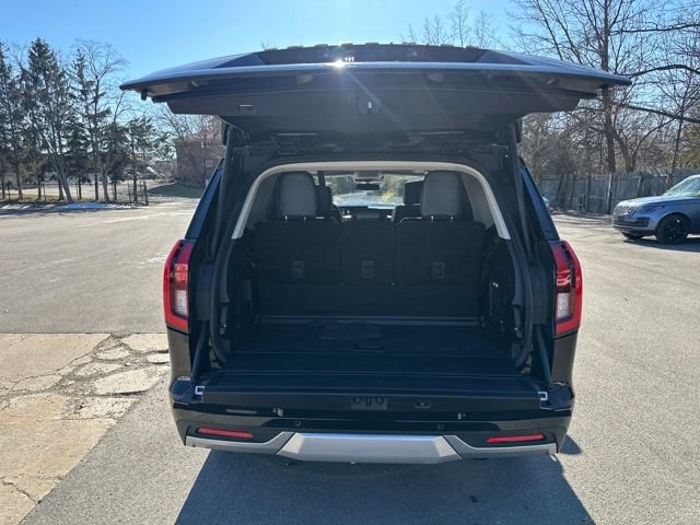 Certified 2025 Ford Expedition Platinum image 29