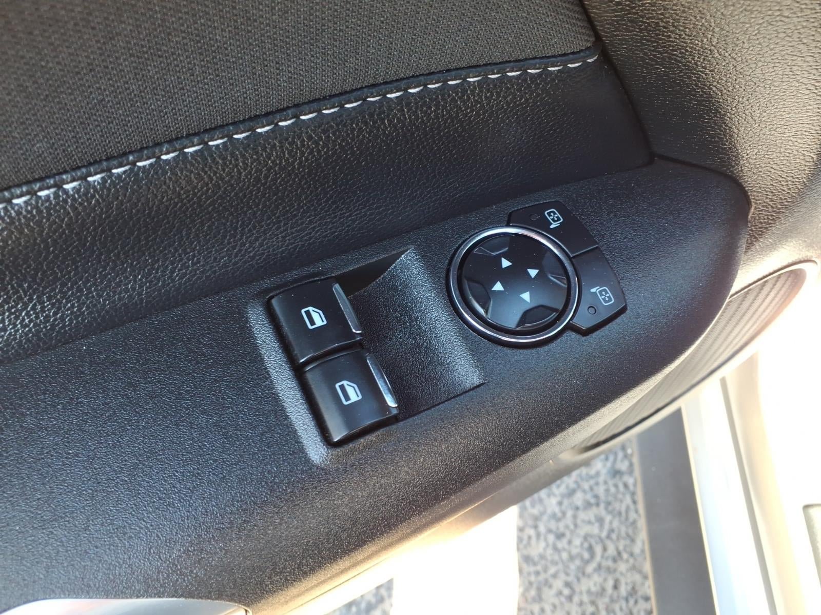 Certified 2023 Ford Mustang Coupe RWD image 19