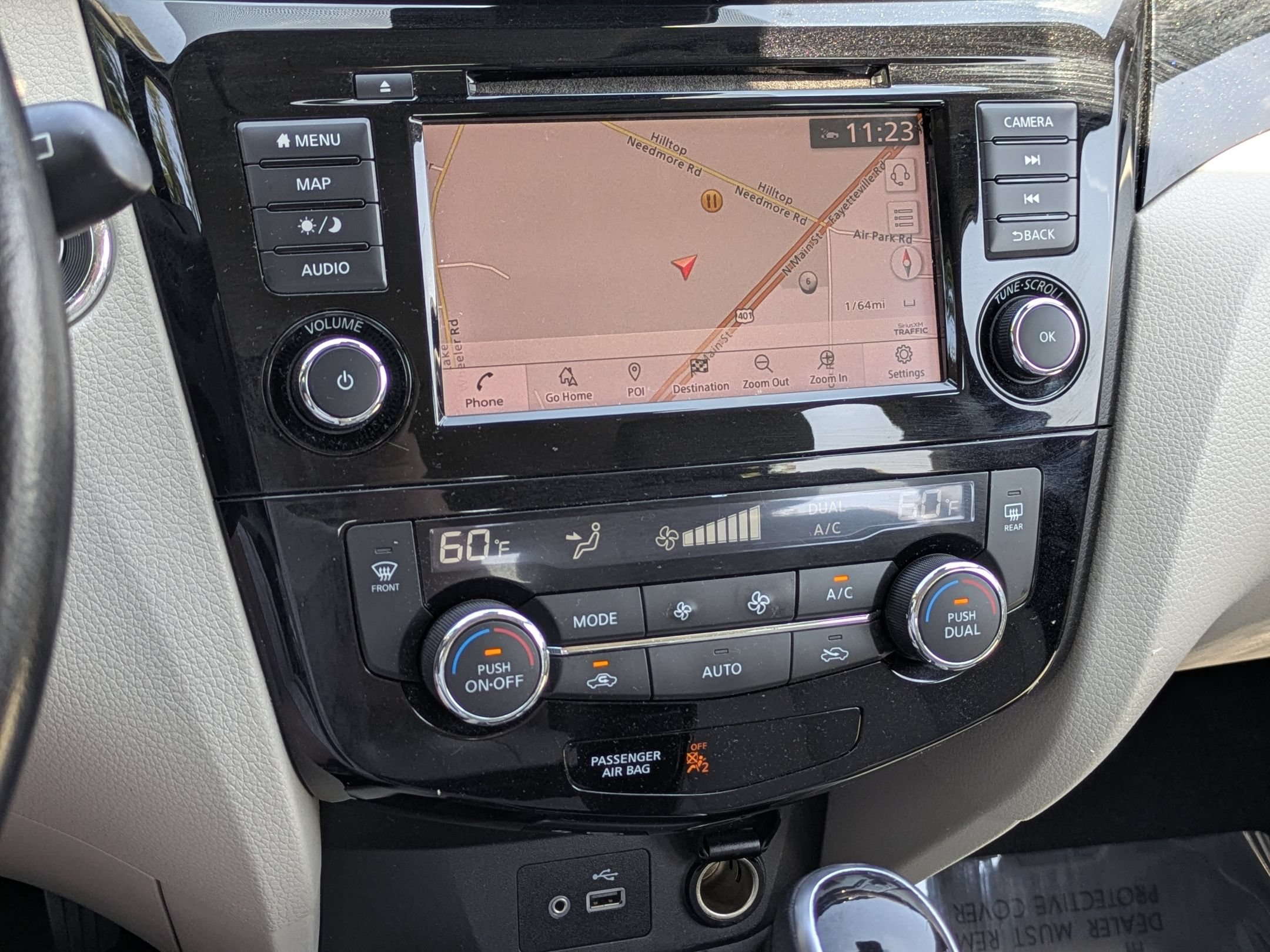 Used 2021 Nissan Rogue Sport SL FWD image 19