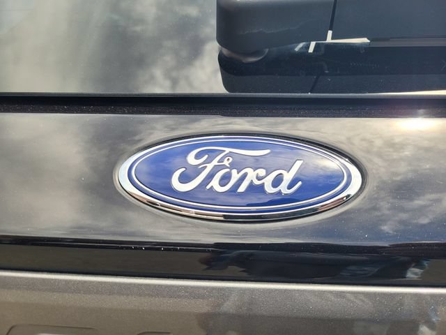 Certified 2023 Ford Explorer XLT w/ Equipment Group 202A AWD/4WD image 7