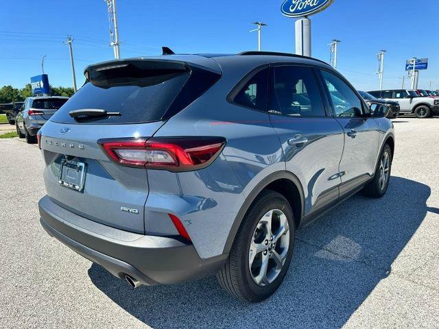 Certified 2025 Ford Escape ST-Line w/ Cold Weather Package AWD/4WD image 7