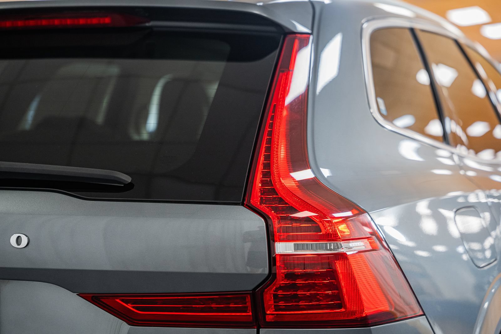 Used 2020 Volvo XC60 T5 Inscription w/ Protection Package Premier AWD/4WD image 7