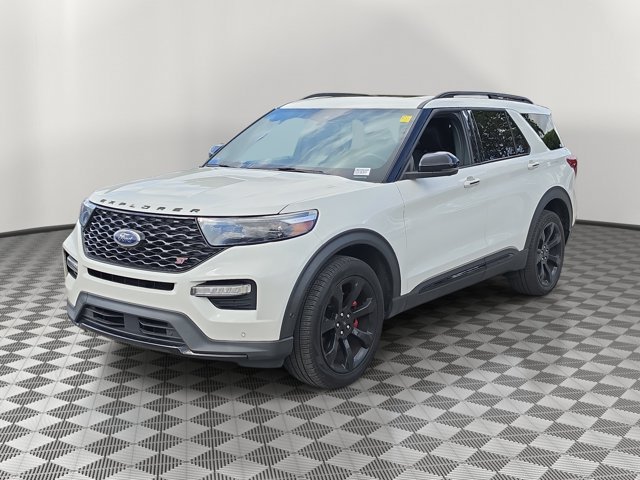 Certified 2023 Ford Explorer ST w/ Equipment Group 401A AWD/4WD image 3