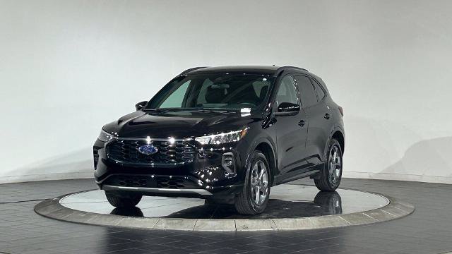 Certified 2024 Ford Escape ST-Line Select w/ Tech Pack #2 AWD/4WD image 5