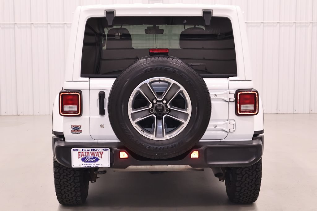 Used 2019 Jeep Wrangler Unlimited Sahara w/ Uconnect 4C Nav & Sound Group AWD/4WD image 9