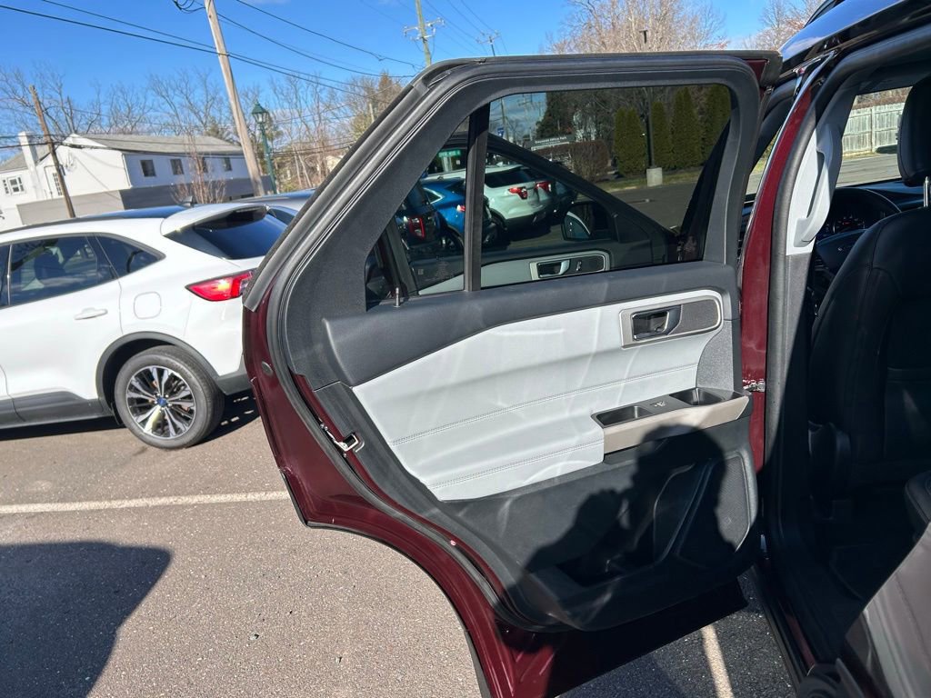 Certified 2023 Ford Explorer XLT w/ Equipment Group 202A image 17
