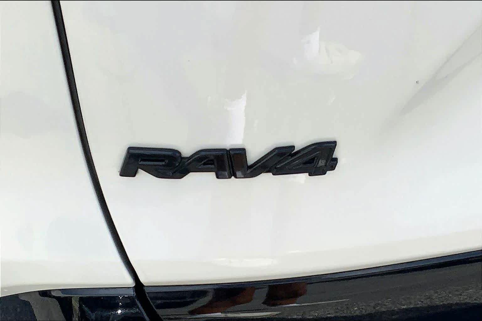 Used 2021 Toyota RAV4 XSE AWD/4WD image 31
