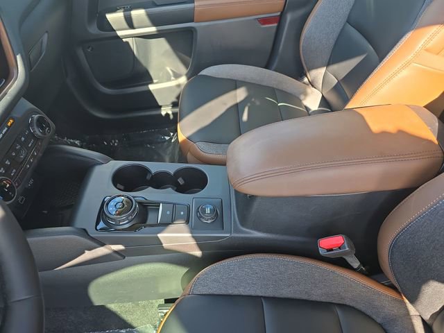Certified 2024 Ford Bronco Sport Outer Banks w/ Tech Package AWD/4WD image 20