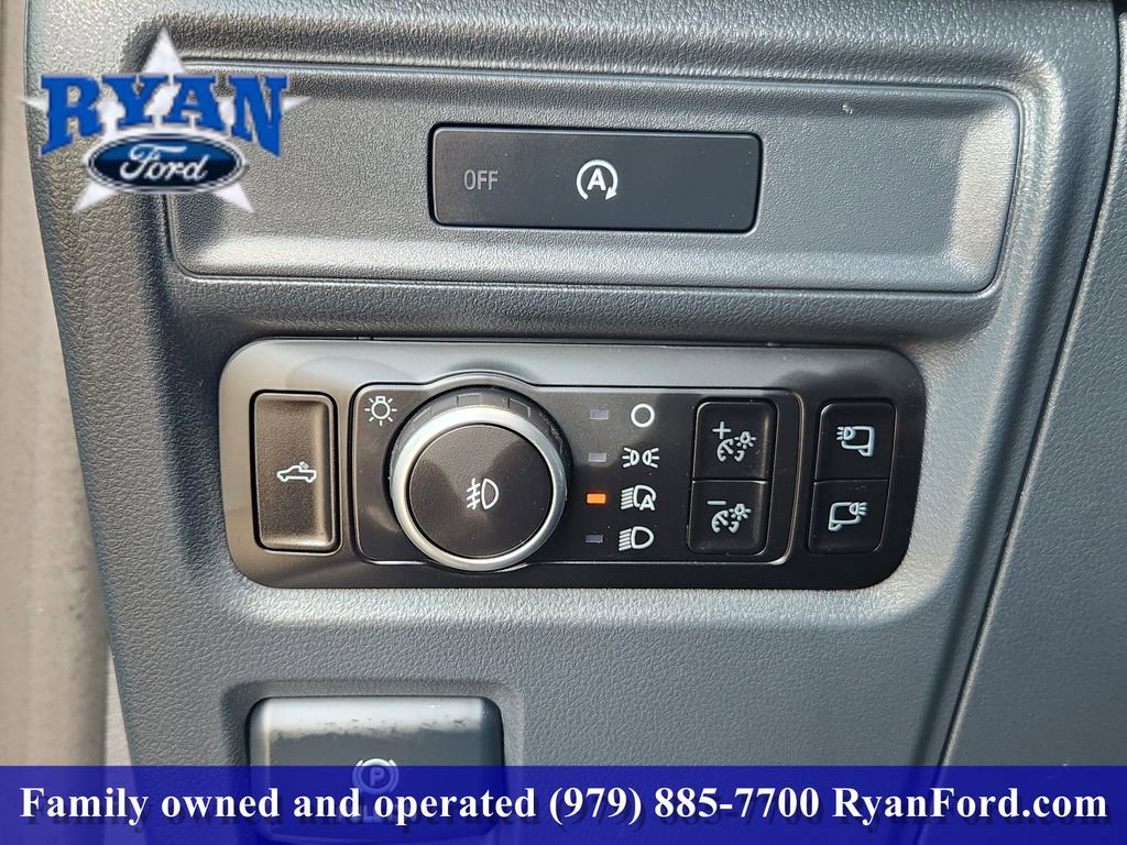 Certified 2025 Ford F150 XLT w/ Equipment Group 302A MID AWD/4WD image 15