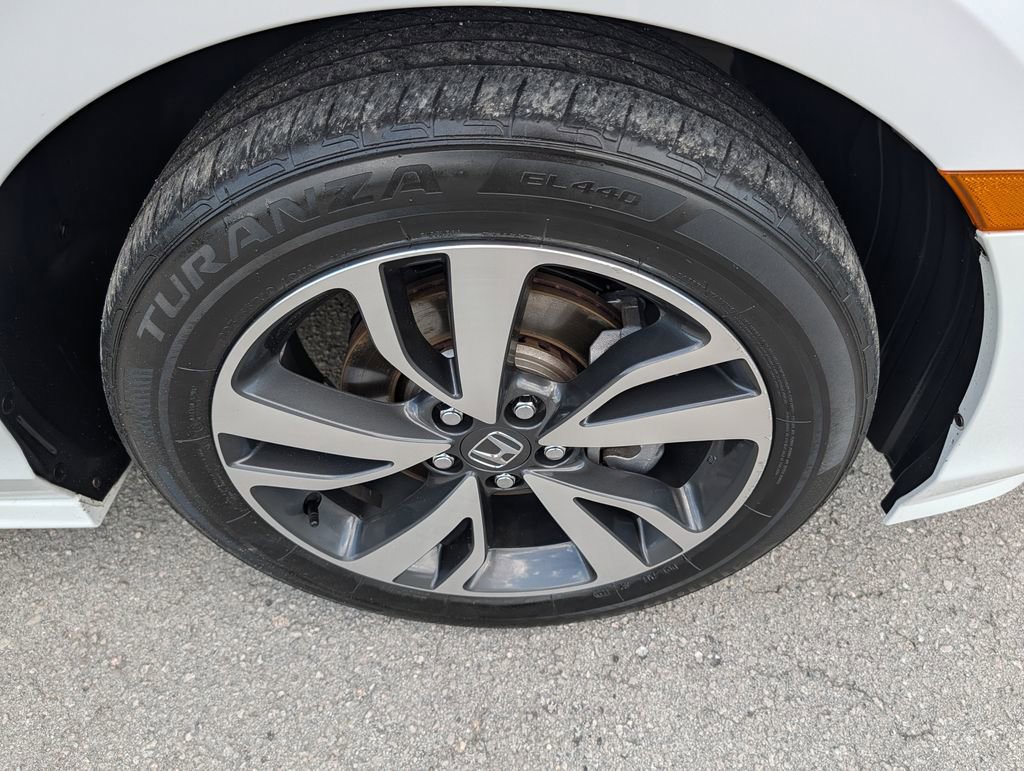 Used 2024 Honda Odyssey Touring image 32