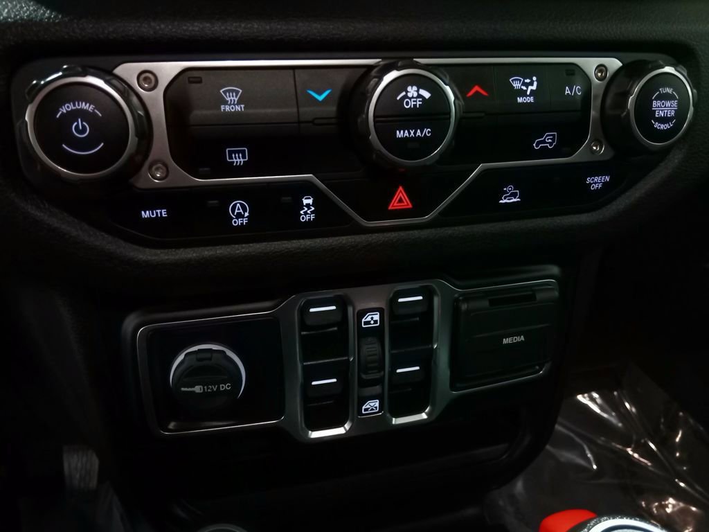 Used 2024 Jeep Wrangler Sport S image 24