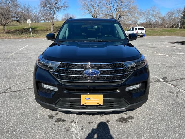 Certified 2023 Ford Explorer XLT w/ Equipment Group 202A image 3