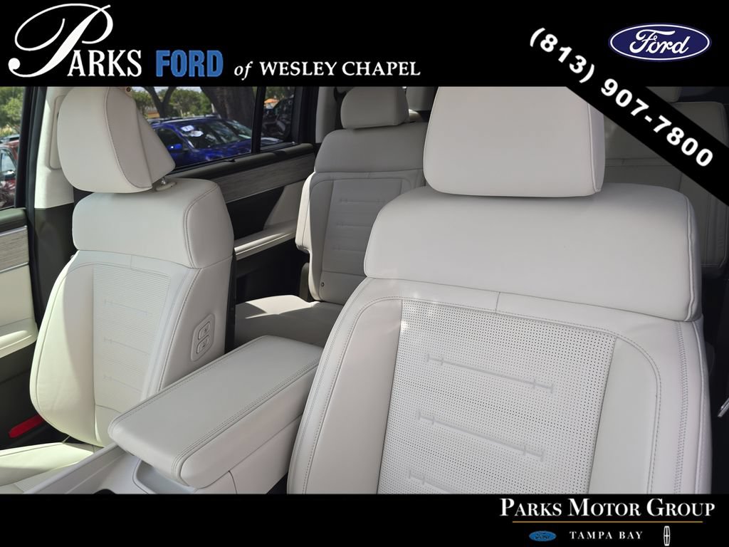 Used 2025 Hyundai Santa Fe Calligraphy AWD/4WD image 21