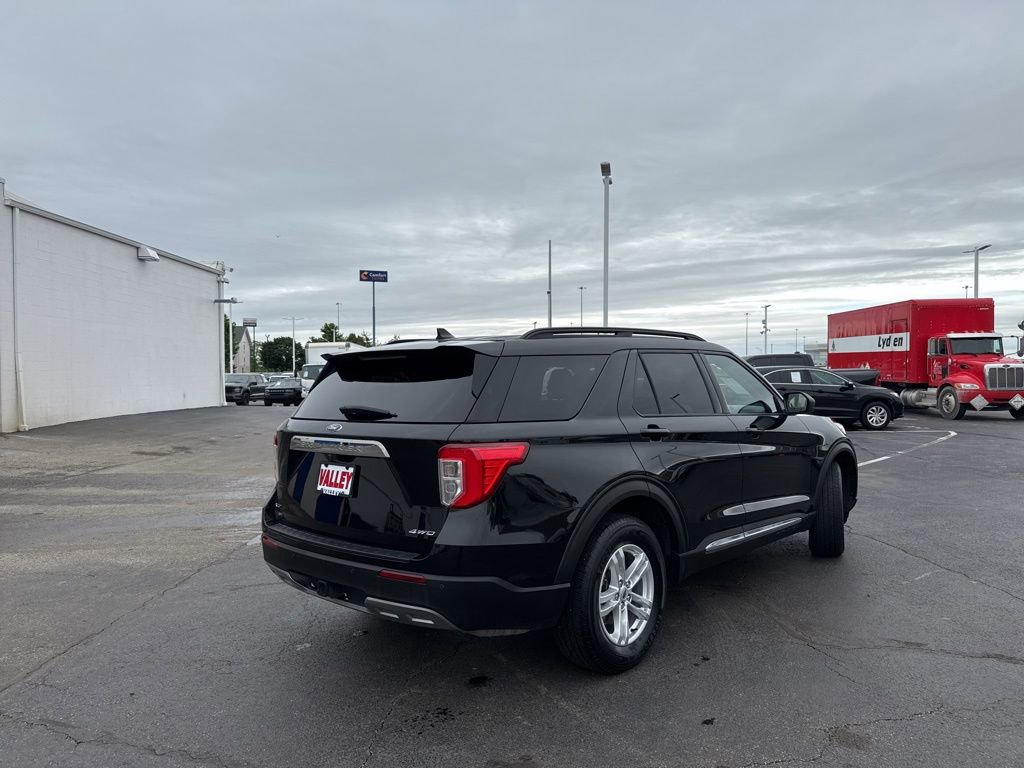 Certified 2021 Ford Explorer XLT w/ Equipment Group 202A AWD/4WD image 51
