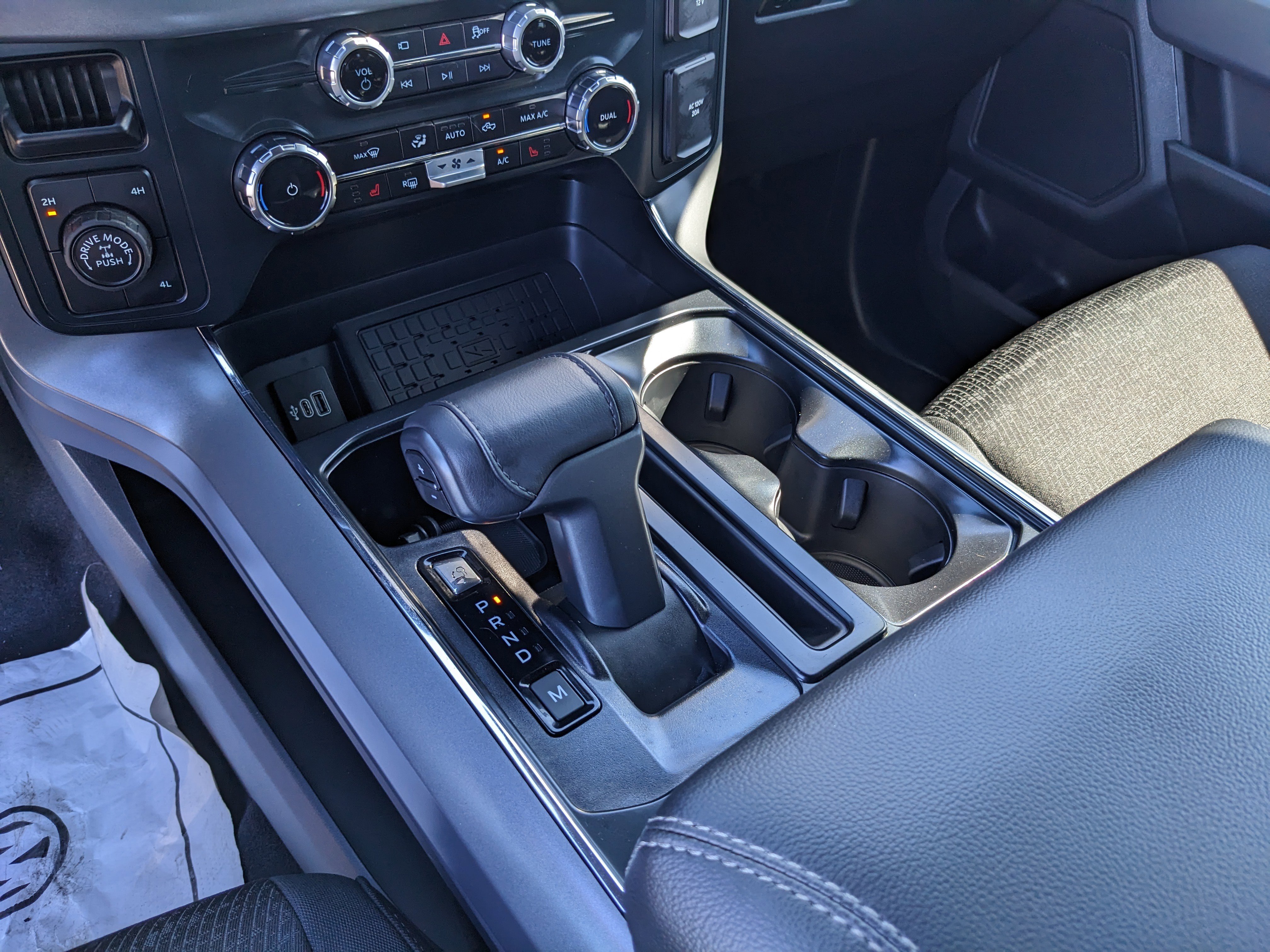 Certified 2025 Ford F150 XLT w/ Equipment Group 302A MID image 25