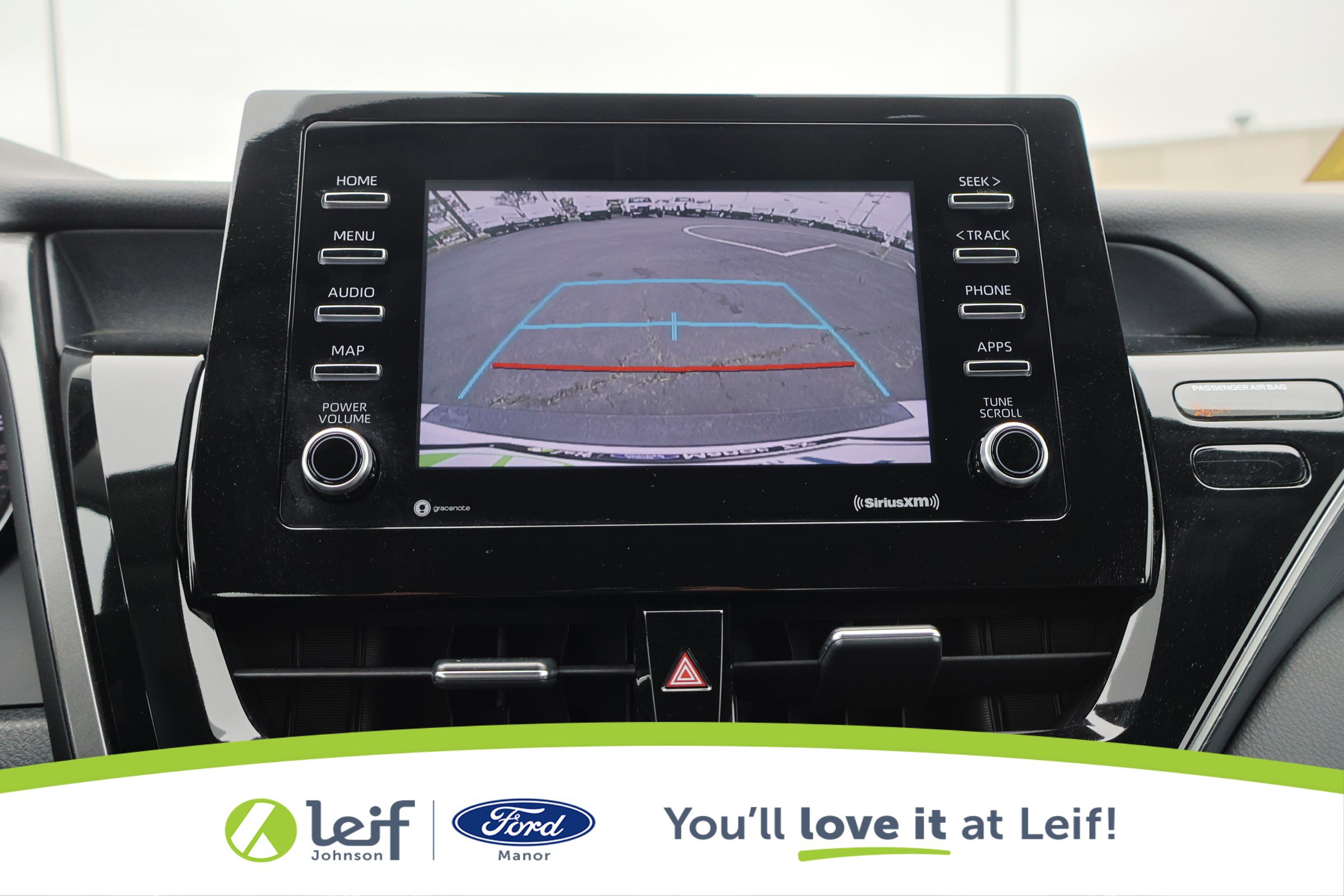 Used 2024 Toyota Camry SE image 20