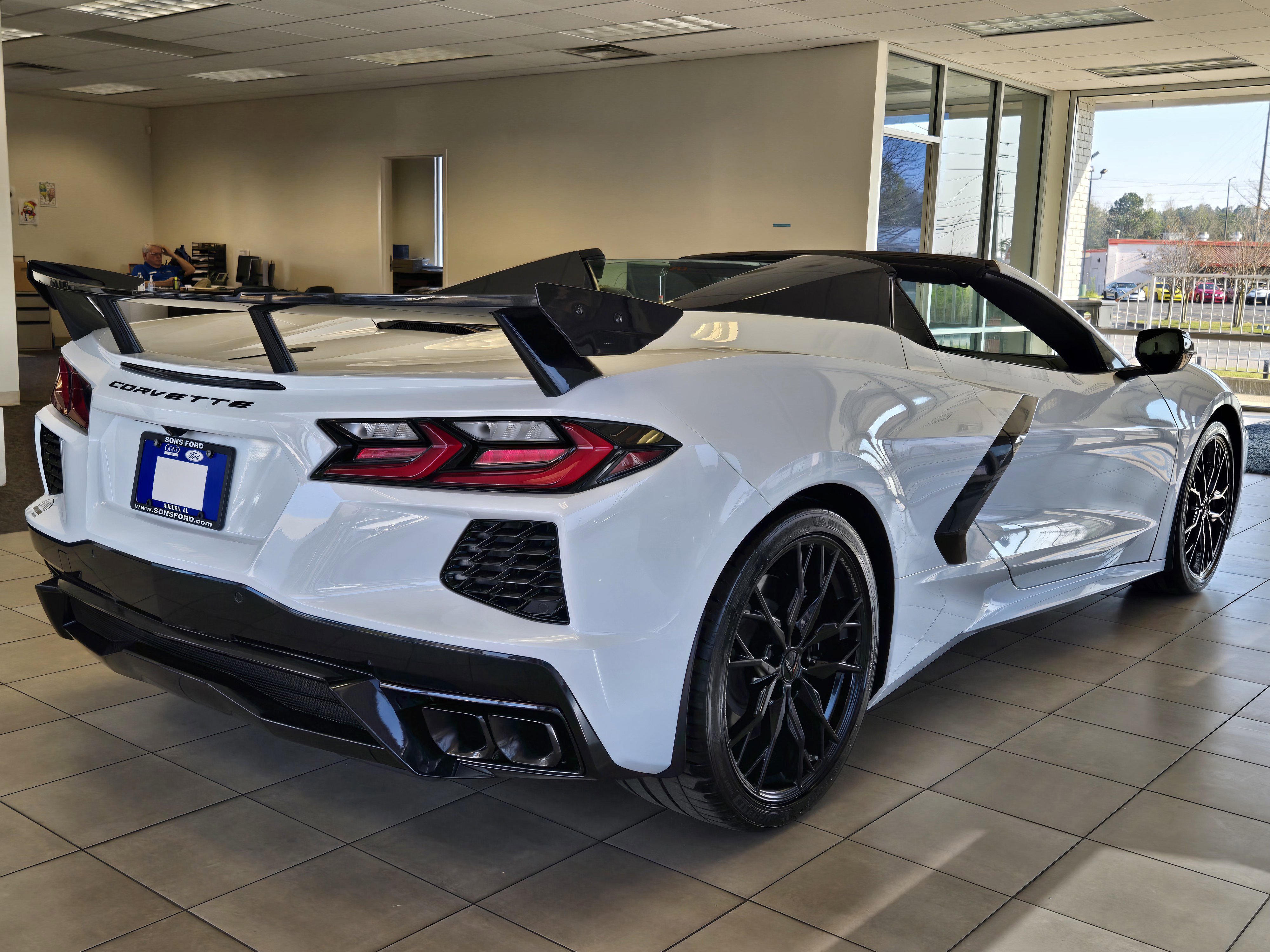 Used 2023 Chevrolet Corvette Stingray Preferred Conv w/ Z51 Performance Package image 4