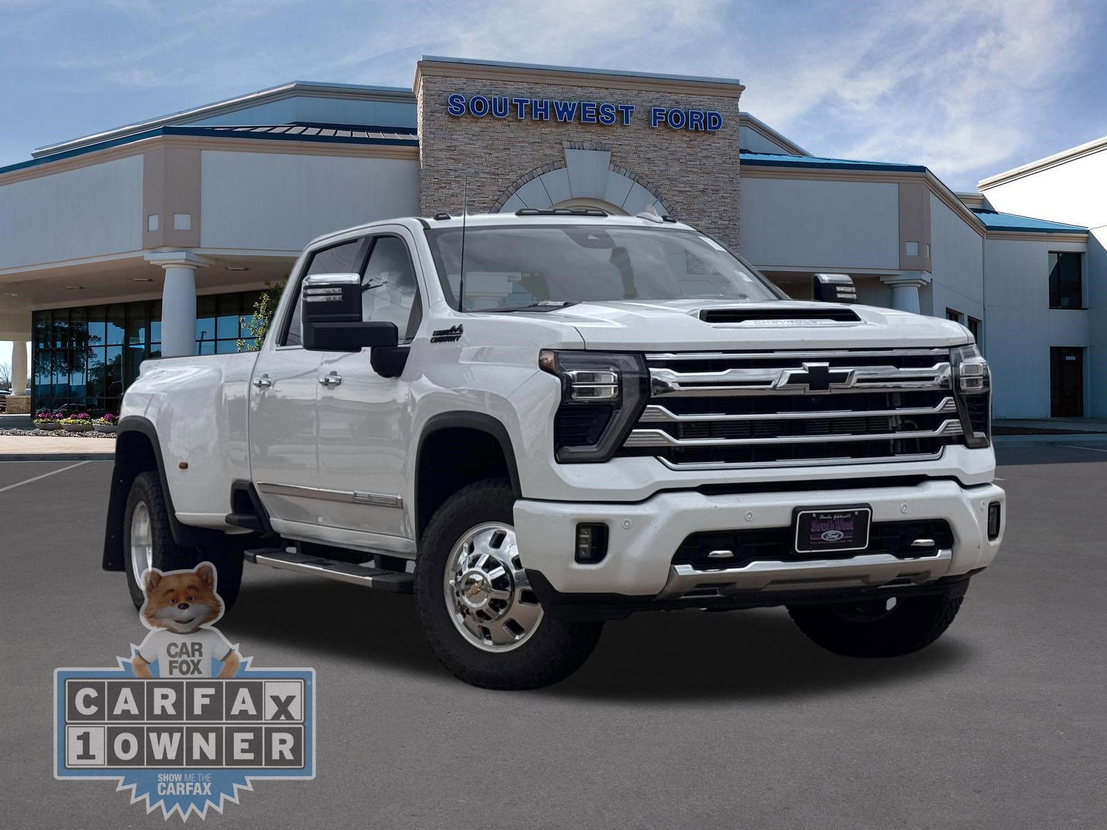 Used 2024 Chevrolet Silverado 3500 High Country w/ Technology Package image 1