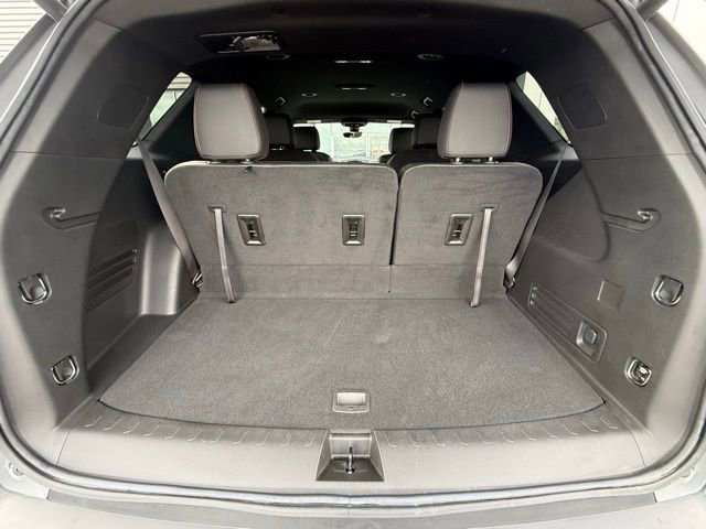 Used 2023 Chevrolet Traverse RS image 19